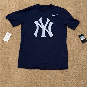 New York Yankees T shirt size M